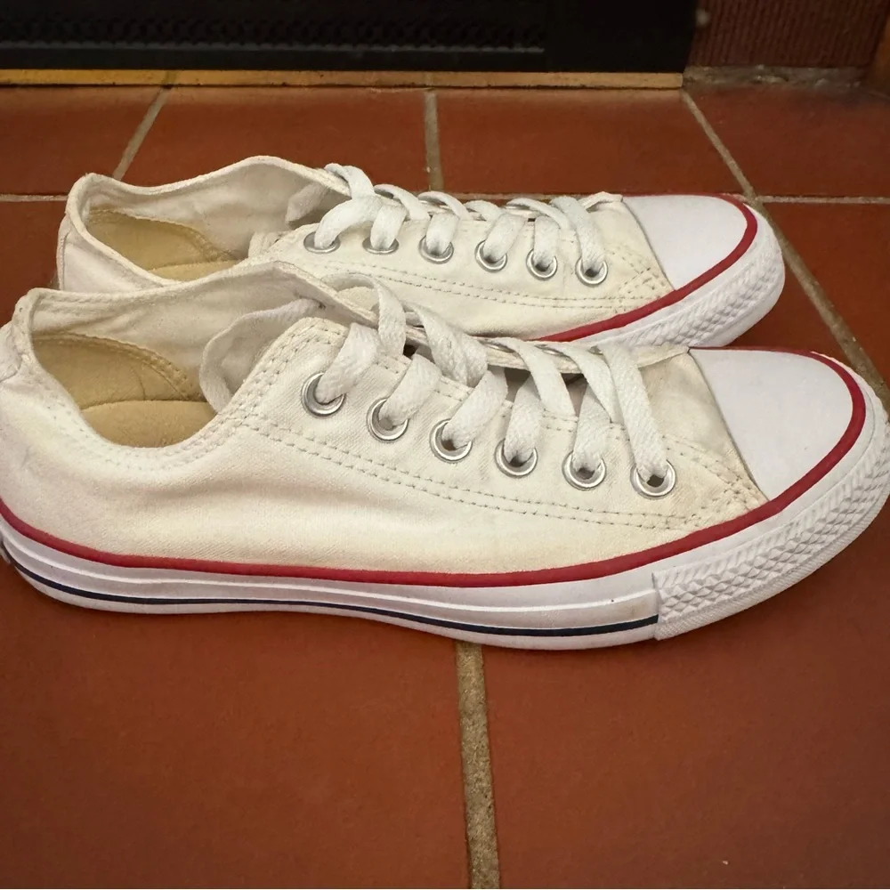 Converse White Chuck Taylor All Star Low Men 4.5 Women 6.5 Classic Clean Unisex